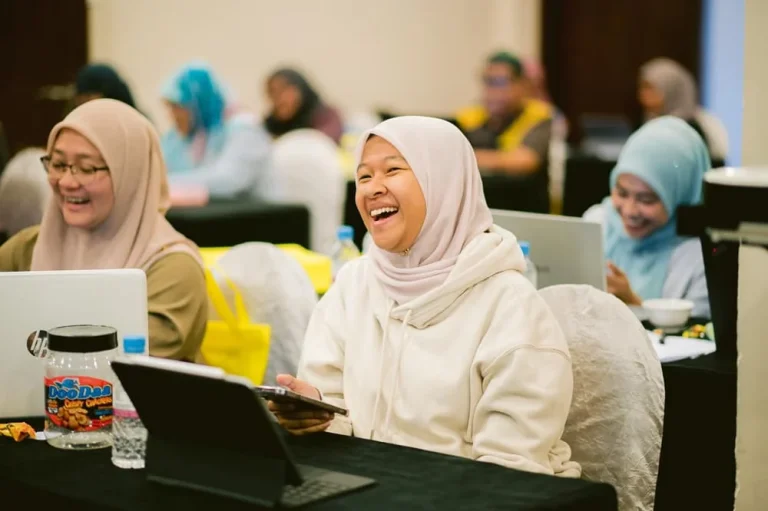 Participants engaging in an Applied AI learning activity